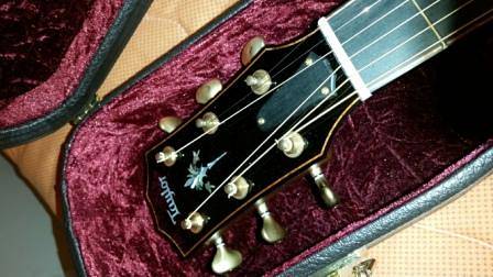 Taylor 914CE - 2015 Acoustic - View 2