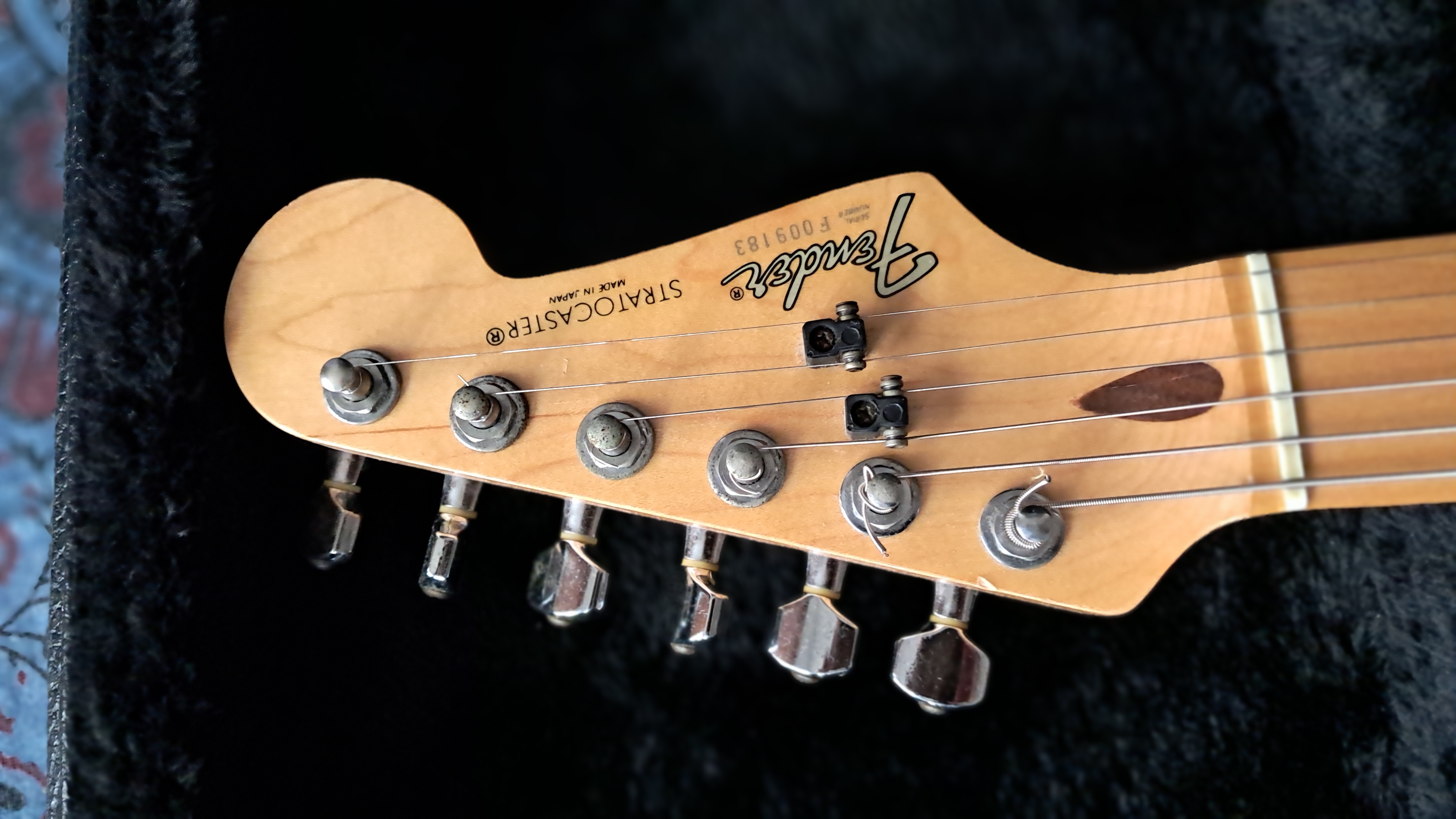 Fender Stratocaster - MIJ - 1986 Electric - View 3